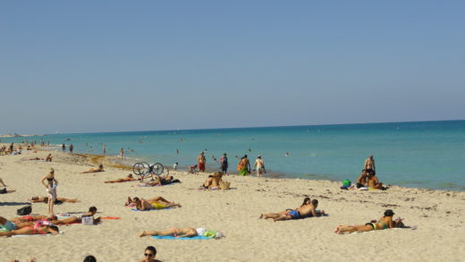 Praia de Miami Beach em dia de sol