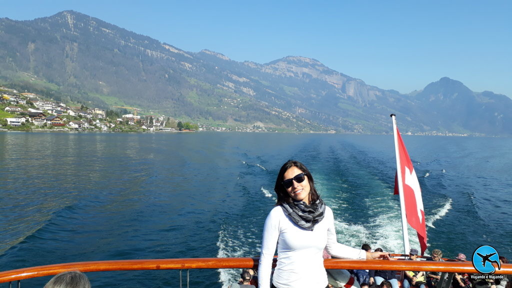 passeio de barco no Lago Lucerna ou Luzern Lake na Suíça ou Switzerland