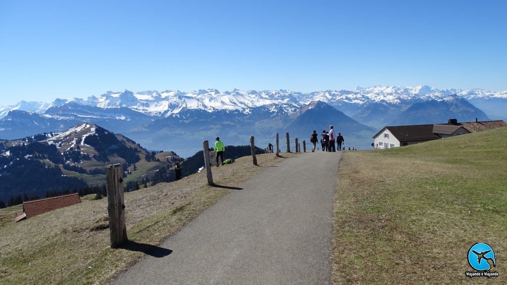 Trilha no Monte Rigi Kulm