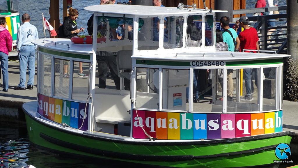 Aquabus passeio pelo False creek em Vancouver