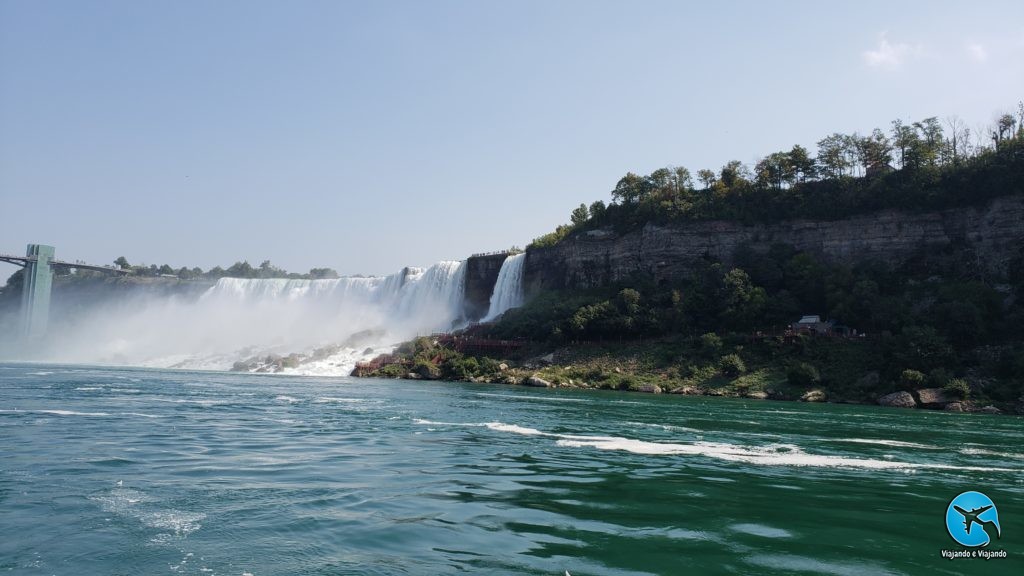 Passeio de barco nas Cataratas do Niagara