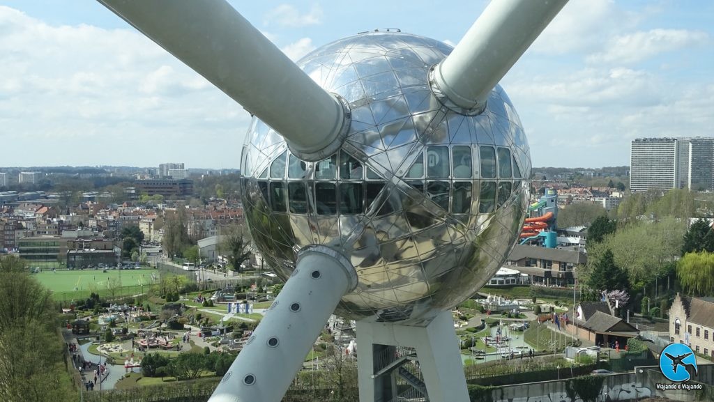 Vista do Atomium em Bruxelas
