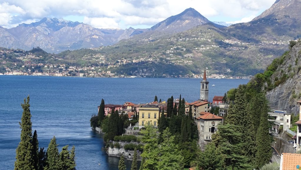 Varenna lago como italia